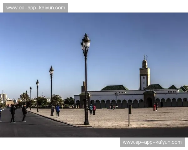 摩洛哥之巅的梦幻起舞：当广州恒大撞上罗纳尔迪尼奥的魔法